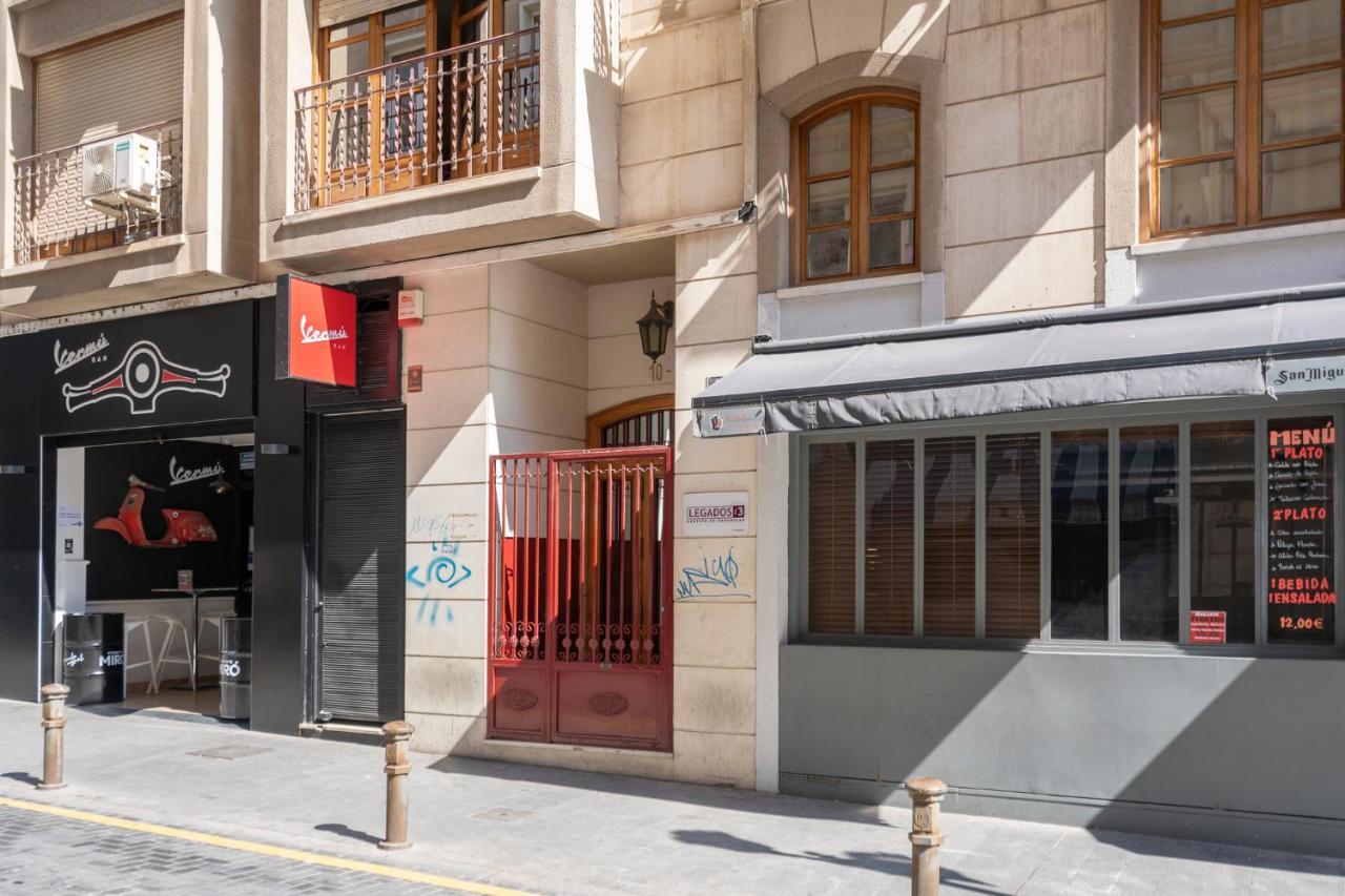 Estudio Plaza Correos Alicante Eksteriør billede